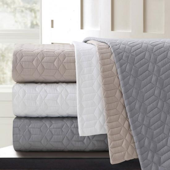 solid pinsonic embossed bedding set